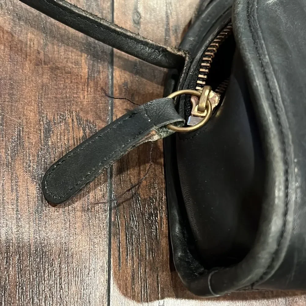 VTG Coach Shoulder Bag Half Moon Shape black full grain Leather made in USA - Picture 9 of 12